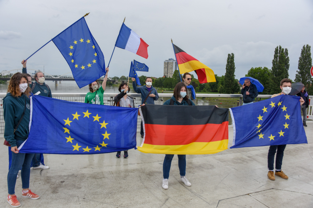 Manif pour ouverture des frontieres entre France et Allemagne